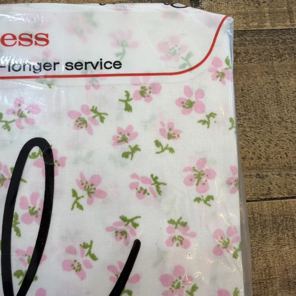 VTG Pink Floral Sleepwell Twin NOS Fitted & Flat Sheet Set USA No Iron Percale